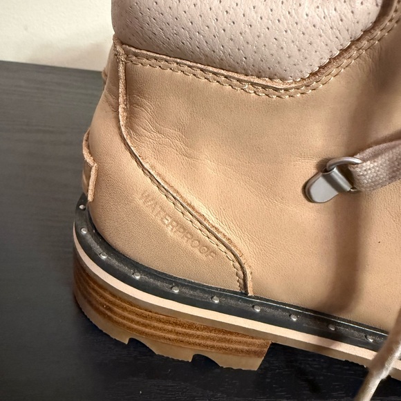 Sorel Leather Honest Beige Lenox Hiker Tie Up Ankle Shoes Boots Women’s Size 10 - Picture 6 of 8